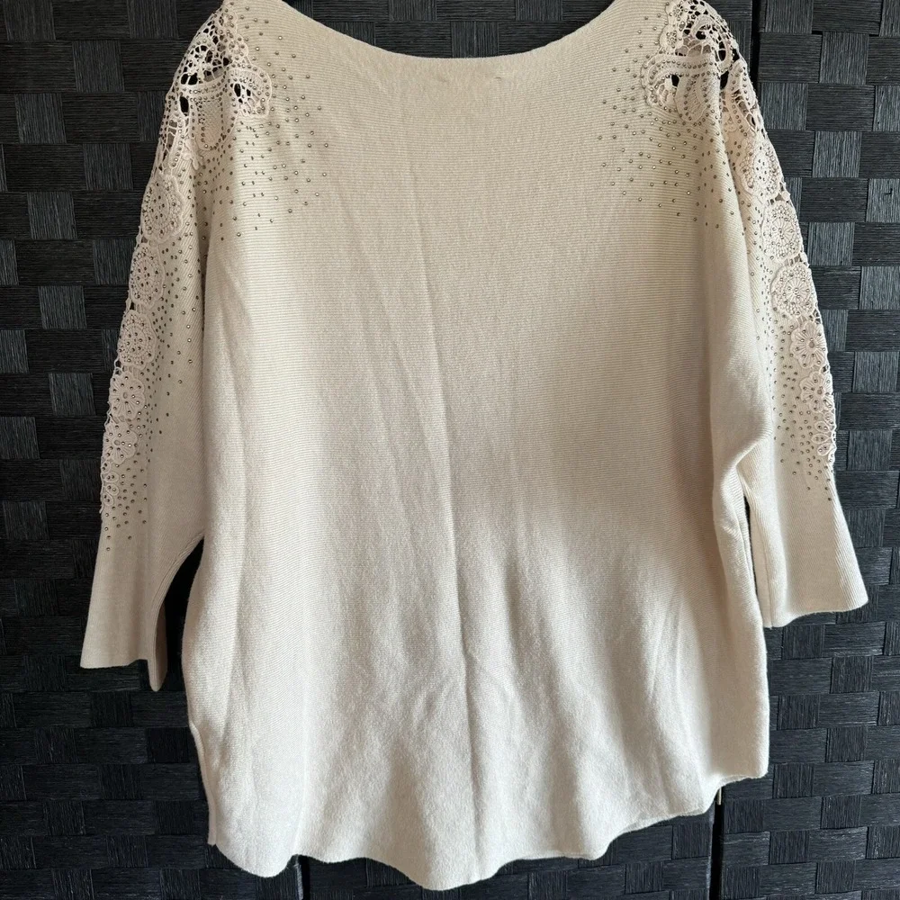 Siren Lily Women's Sweater Size 1X Beige Pullover Beaded Crochet